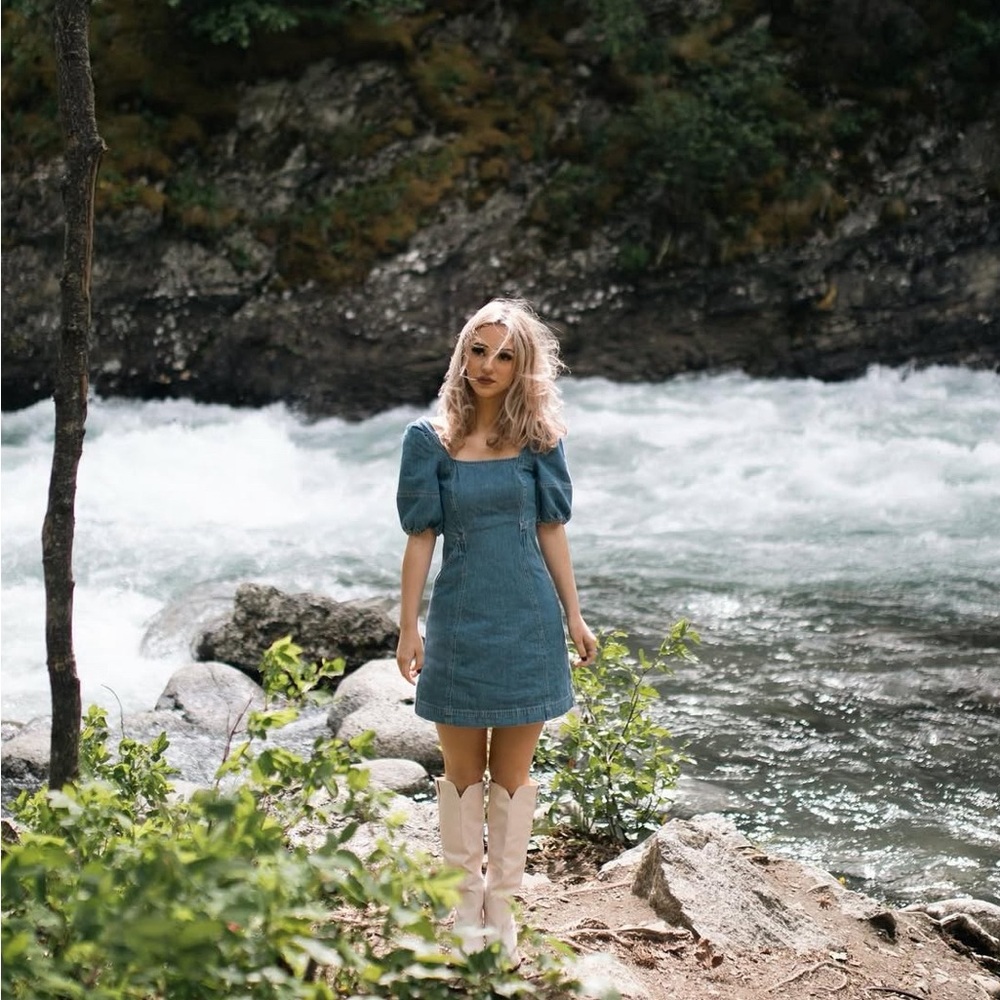 Madewell denim dress with pockets